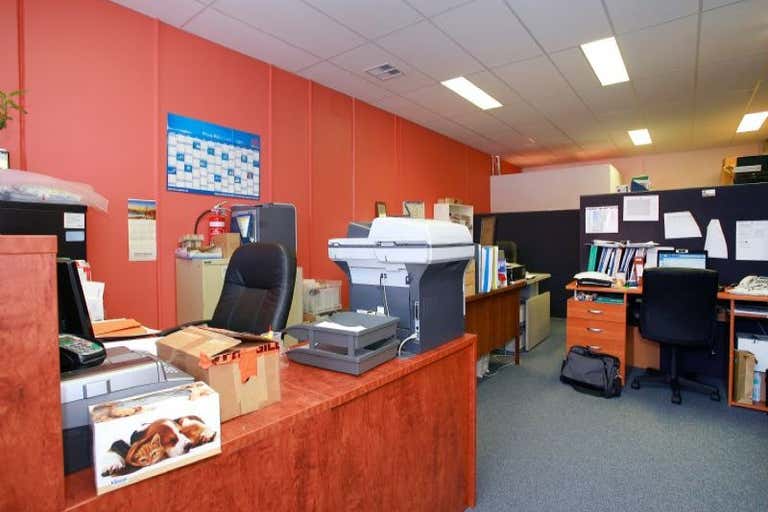 7/35 Taunton Drive Cheltenham VIC 3192 - Image 2