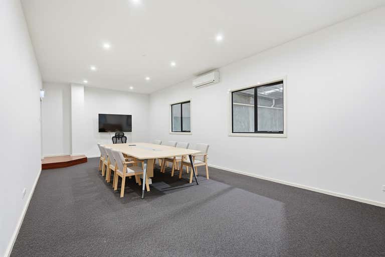 38 Latitude Boulevard Thomastown VIC 3074 - Image 3