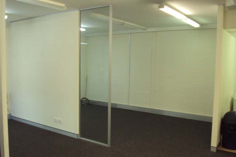 Ground Floor Unit 4, 55 Kembla Street Wollongong NSW 2500 - Image 4