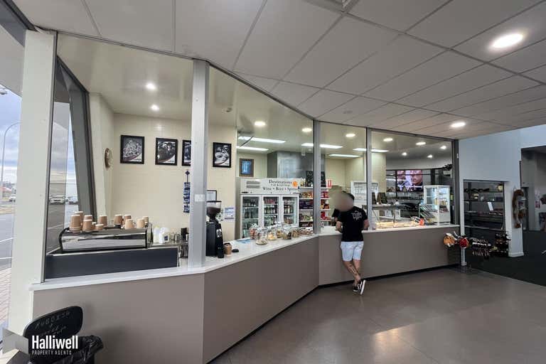 Devonport Airport Cafe, 96-100 Airport Road Devonport TAS 7310 - Image 2