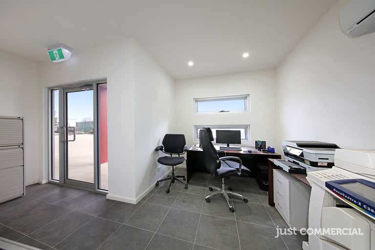 42b Access Way Carrum Downs VIC 3201 - Image 4