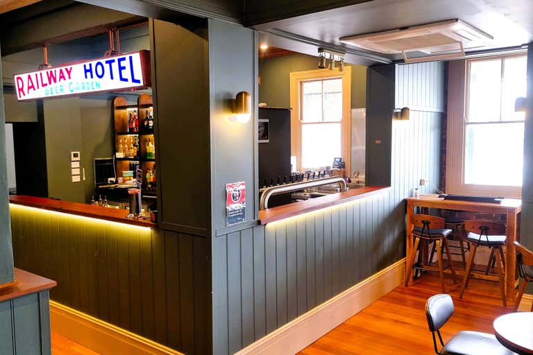 The Railway Hotel, 134-136 Hoskins Street Temora NSW 2666 - Image 4