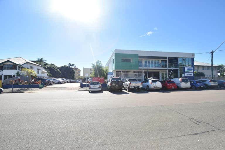 5/57-59 Mitchell Street North Ward QLD 4810 - Image 1