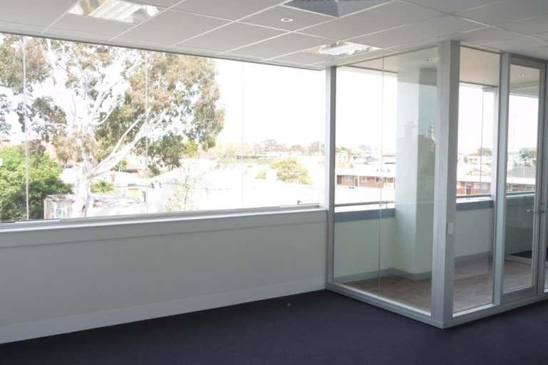 Suite 3B, Level 3, 49 Wellington Street St Kilda VIC 3182 - Image 4