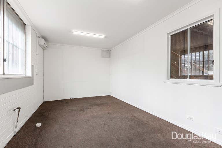 196  Mcitnyre Road Sunshine North VIC 3020 - Image 4