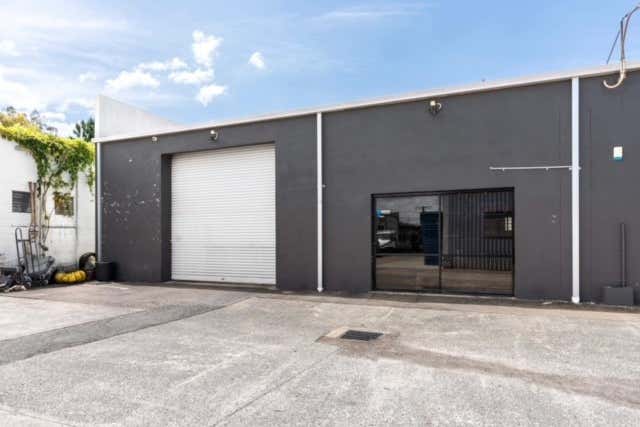 4/16 Brendan Dr Nerang QLD 4211 - Image 1