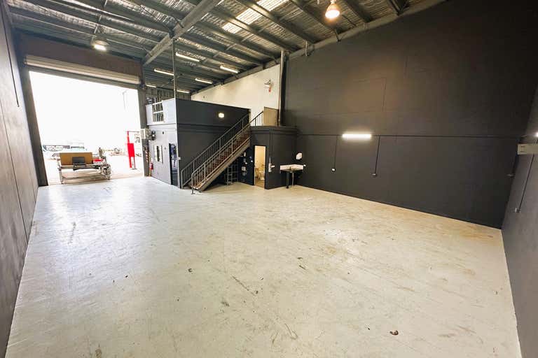 1015 Carl Street Rural View, 10/15 Carl Street Rural View QLD 4740 - Image 2