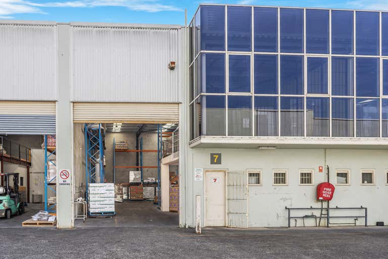 7/26 Barry Road Chipping Norton NSW 2170 - Image 1