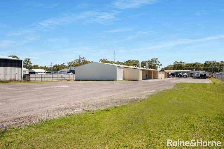 2/124 Princes Highway South Nowra NSW 2541 - Image 1