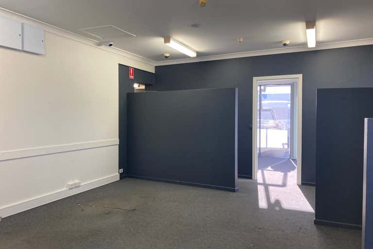 1/16 Lear Jet Drive Caboolture QLD 4510 - Image 3