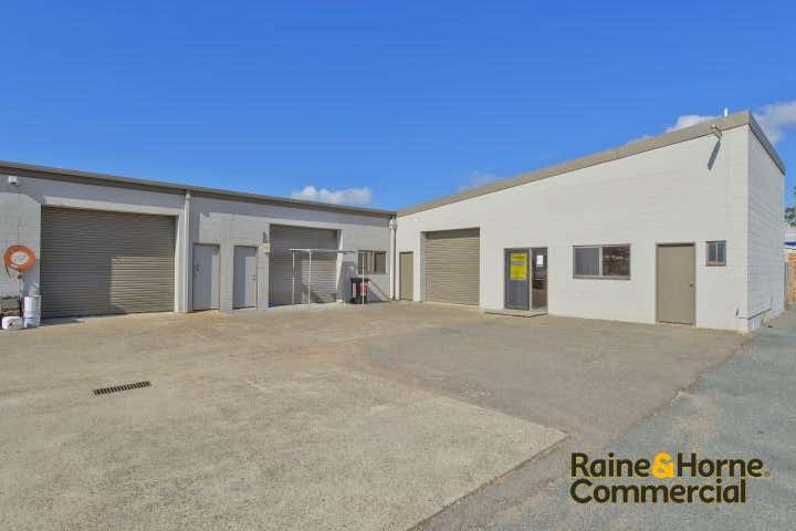 Units 2 & 4, 19 Jambali Road Port Macquarie NSW 2444 - Image 1