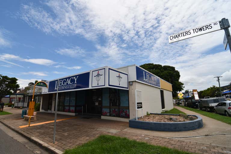 2/135 Charters Towers Road Hyde Park QLD 4812 - Image 2