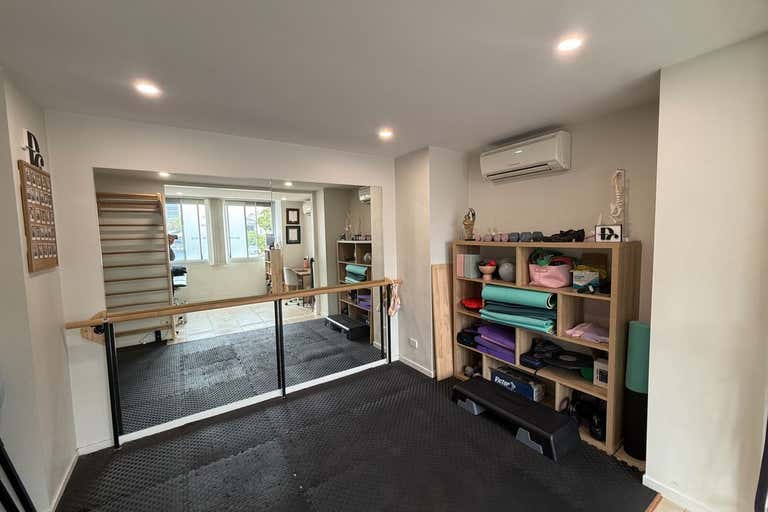 2/104 Kembla Street Wollongong NSW 2500 - Image 2