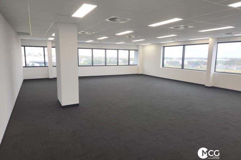 level 3 302, Level 4  Suite 404, 1510 Pascoe Vale Road Coolaroo VIC 3048 - Image 4