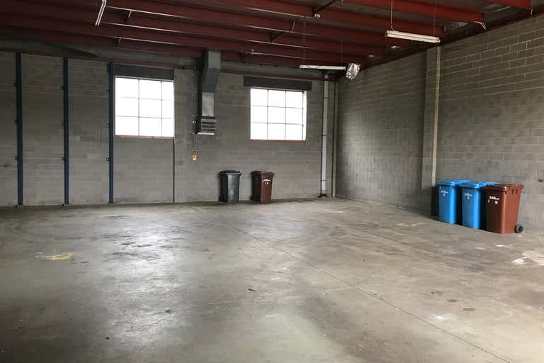 3/10 Sherwood Court Wantirna VIC 3152 - Image 4