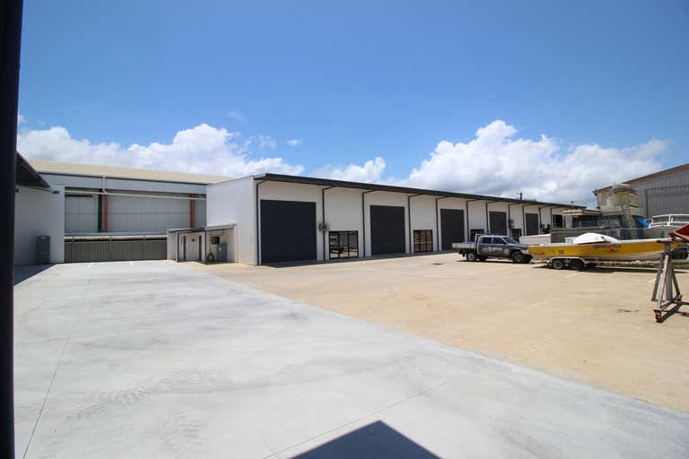 6/93-95 Cook Street Portsmith QLD 4870 - Image 2