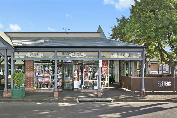 Shop 3, 321 Pakington Street Newtown VIC 3220 - Image 1