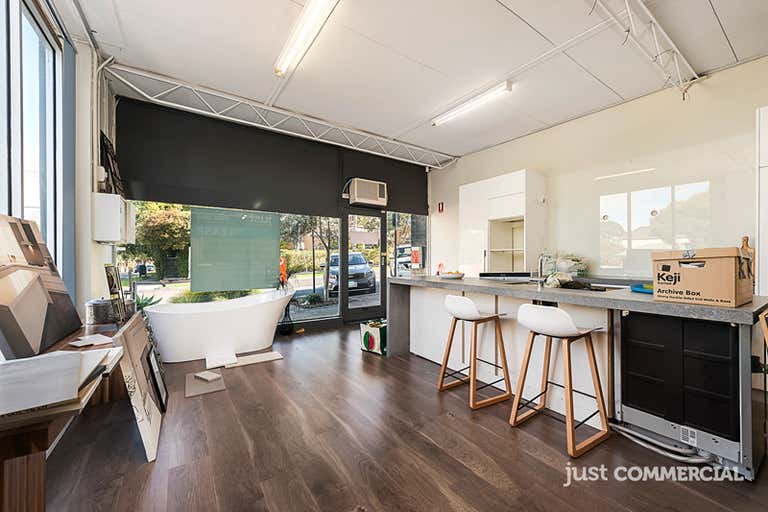 43 Martin Place Glen Waverley VIC 3150 - Image 3