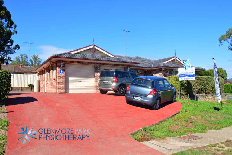 114 The Lakes Drive Glenmore Park NSW 2745 - Image 1