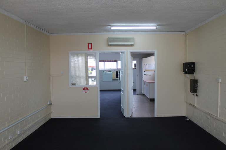 1/1438 Anzac Avenue Kallangur QLD 4503 - Image 3