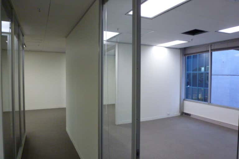 Suite 3, Level 6, 3 Bowen Crescent Melbourne VIC 3000 - Image 4