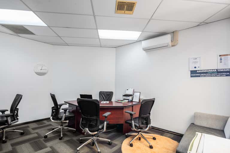 10/76 Canning Highway Victoria Park WA 6100 - Image 2