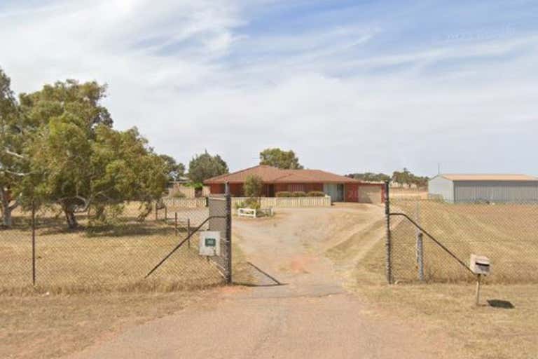 363 Edward Road Meru WA 6530 - Image 1