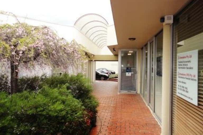 Suite 4, 532 Hampton St Hampton VIC 3188 - Image 2