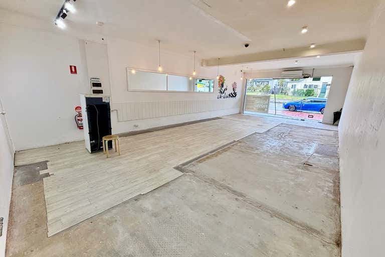 D/996 Pittwater Road Collaroy NSW 2097 - Image 2