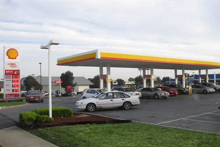 Shell Coles Express, 325 Ballarato Road Carrum Downs VIC 3201 - Image 3