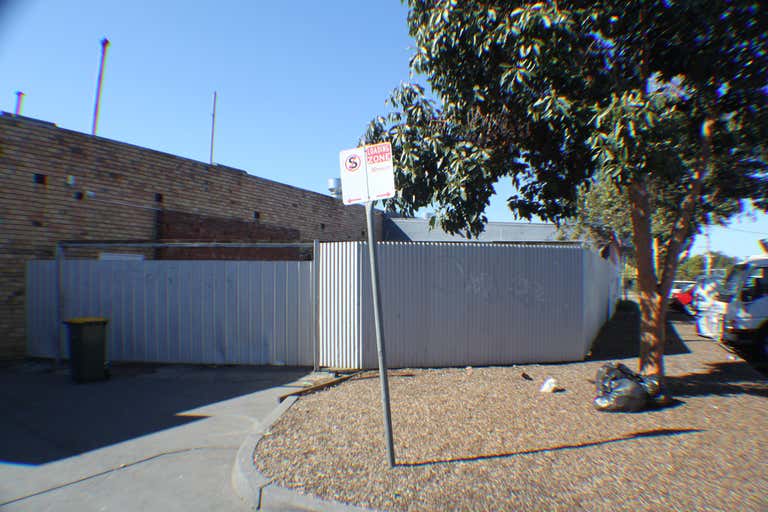 38 IRVING STREET Footscray VIC 3011 - Image 4