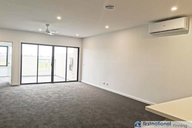 3 Push Pea Way Cranbourne West VIC 3977 - Image 4