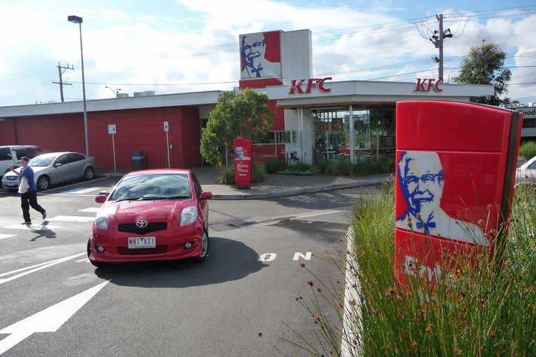 KFC, Shop 5, 680 Boronia Rd (Cnr Mountain Hwy & Wantirna Rd) Wantirna VIC 3152 - Image 4