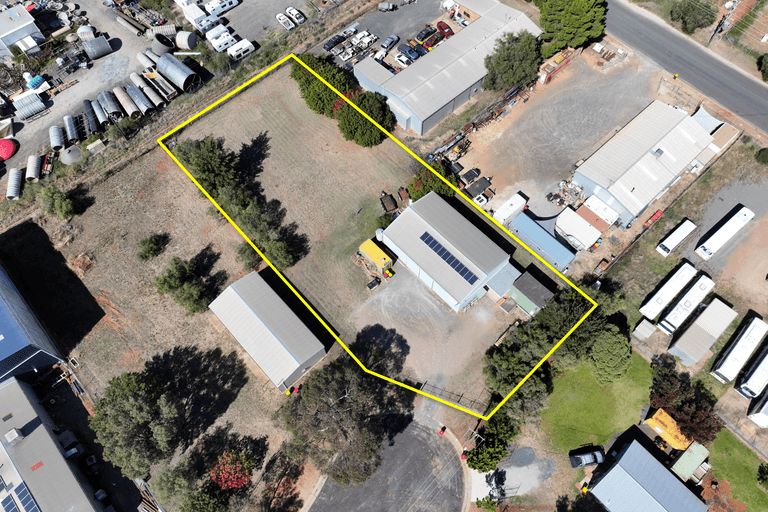 7 Orion Place Parkes NSW 2870 - Image 2