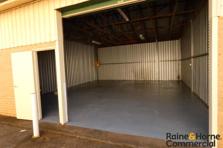Unit 2E, 8-12 Acacia Avenue Port Macquarie NSW 2444 - Image 1
