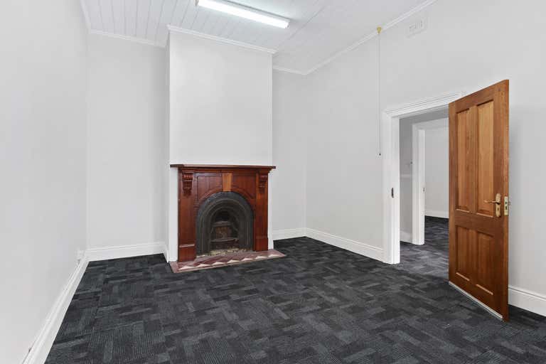 141 Marius Street Tamworth NSW 2340 - Image 2