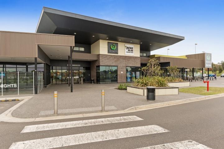 The Avenue Village Shopping Centre, Shops 1-4 William Thwaites Boulevard Cranbourne North VIC 3977 - Image 4