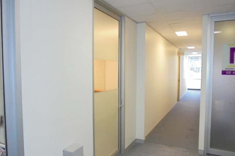 Suite 4, 111 Henry Street Penrith NSW 2750 - Image 2