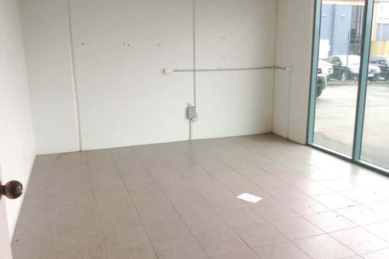 2/5 Boeing Place Caboolture QLD 4510 - Image 3