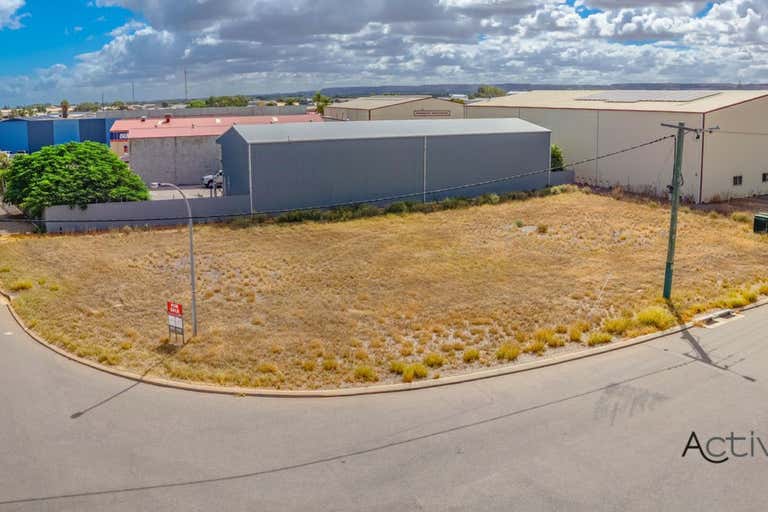 53 Bradford Street Wonthella WA 6530 - Image 3