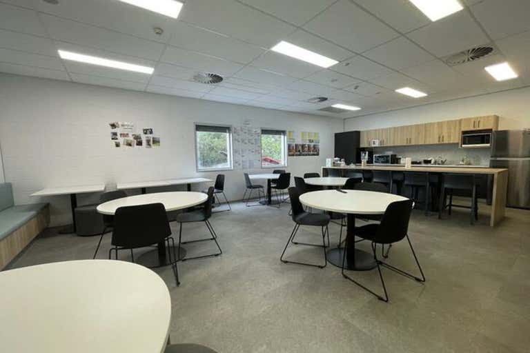 4B/3 Dennis Road Springwood QLD 4127 - Image 2