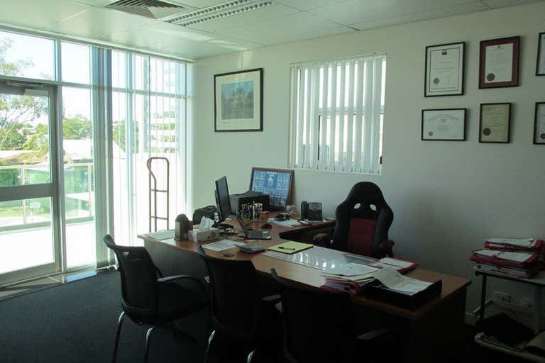 Office 4 Level 3/73 Main Street Pialba QLD 4655 - Image 4