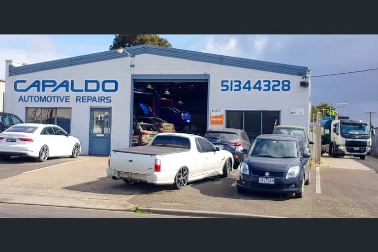17 Centre Road Morwell VIC 3840 - Image 1