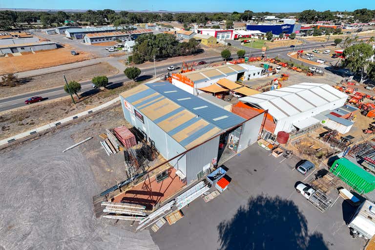 15 Larkin Street Geraldton WA 6530 - Image 3