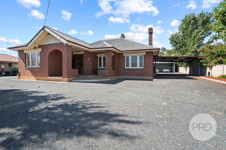 22 Hammond Avenue Wagga Wagga NSW 2650 - Image 1