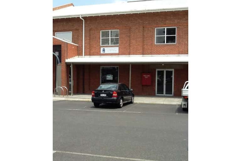 Shop 32, 30-48 Edgewater Boulevard Maribyrnong VIC 3032 - Image 1