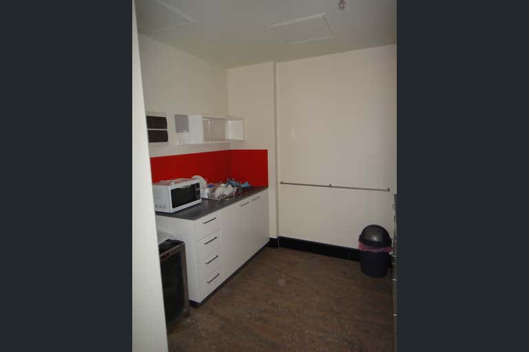 Lifestyle Working Brookvale, 38/117 Old Pittwater Raoad Brookvale NSW 2100 - Image 4