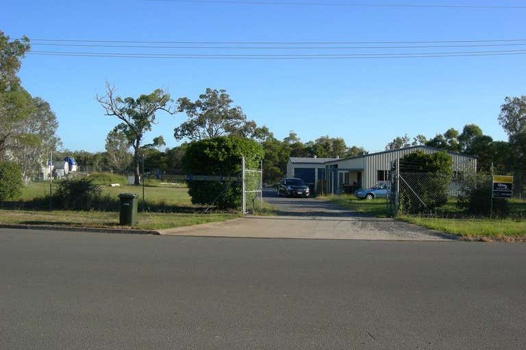 24 Ellengowan Street Urangan QLD 4655 - Image 3