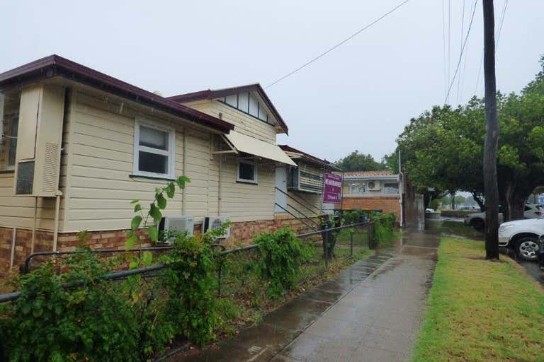 33 Middle Street Chinchilla QLD 4413 - Image 1