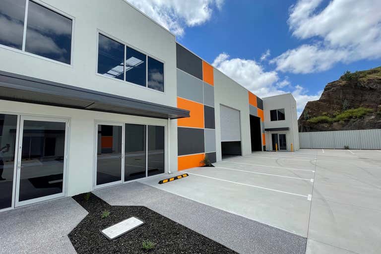 5/3 Quartz Way Wangara WA 6065 - Image 2